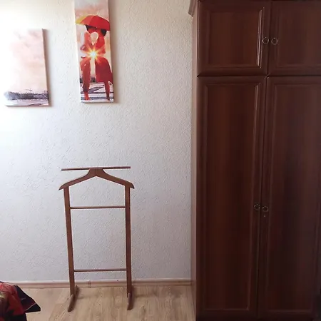 центр 2 спальні , 5 місць